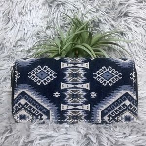 🌵NWT Southwestern Boho Wallet Clutch 🌵